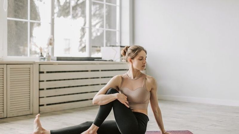 Các loại yoga phổ biến và lợi ích sức khỏe - 733917692